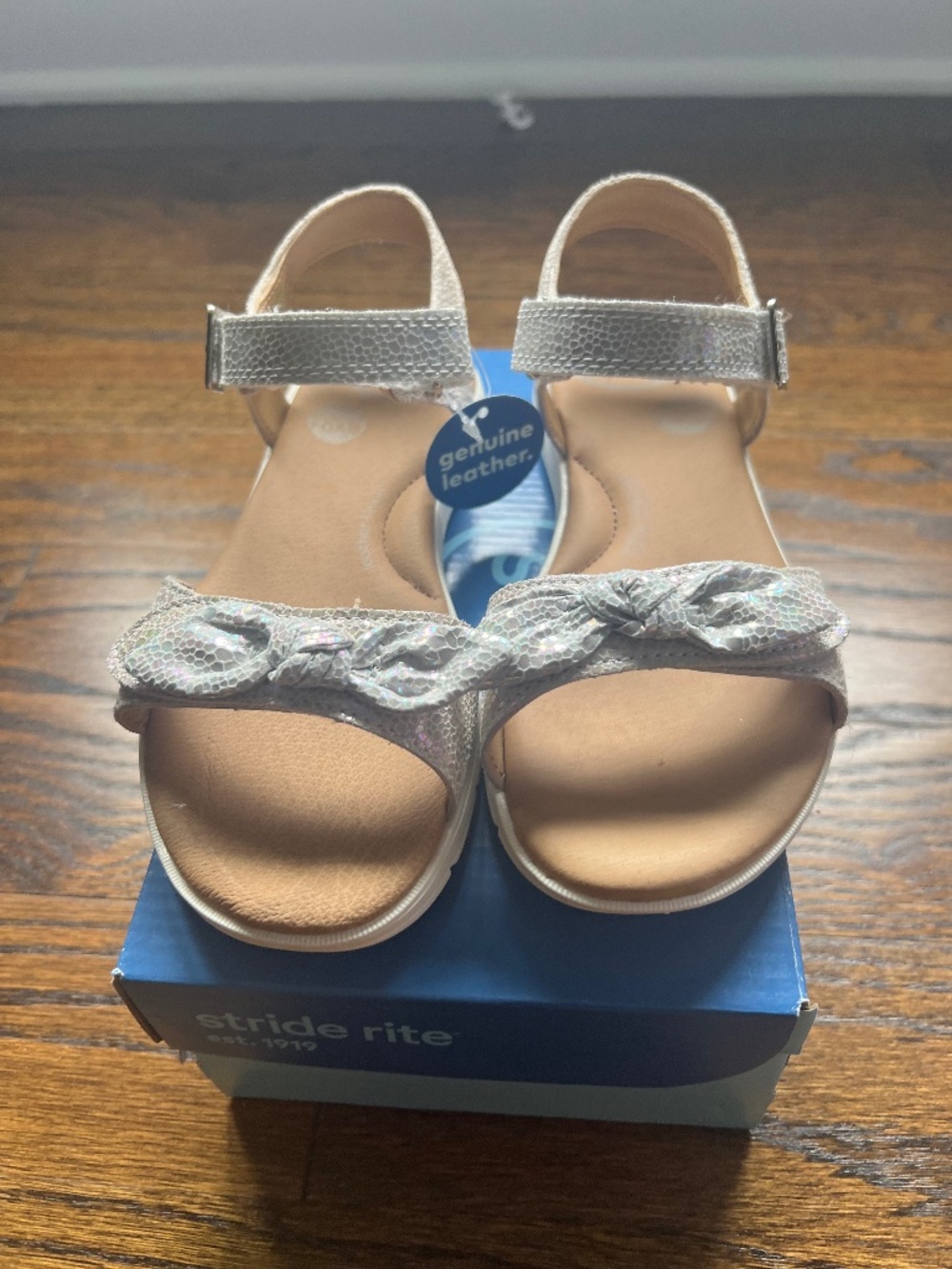 *NEW* Stride Rite Big girl sandals Size 2M